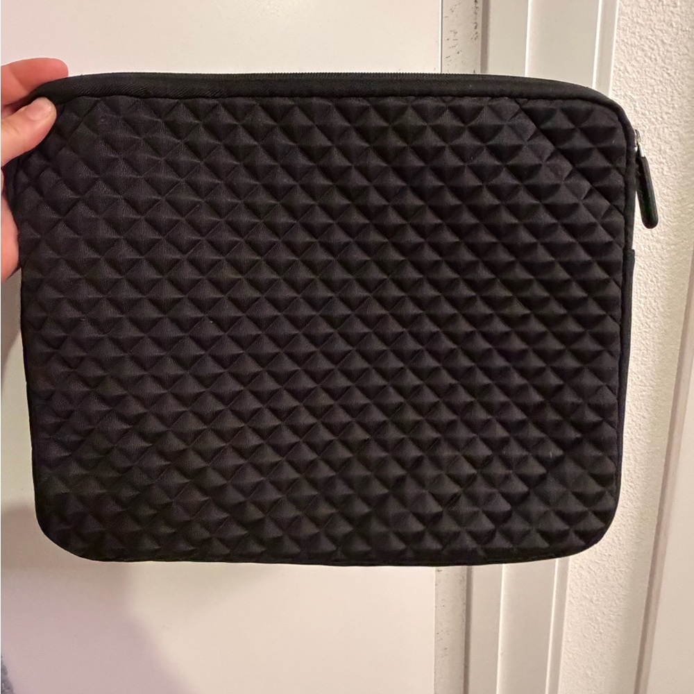 Quilted Black Laptop Sleeve
